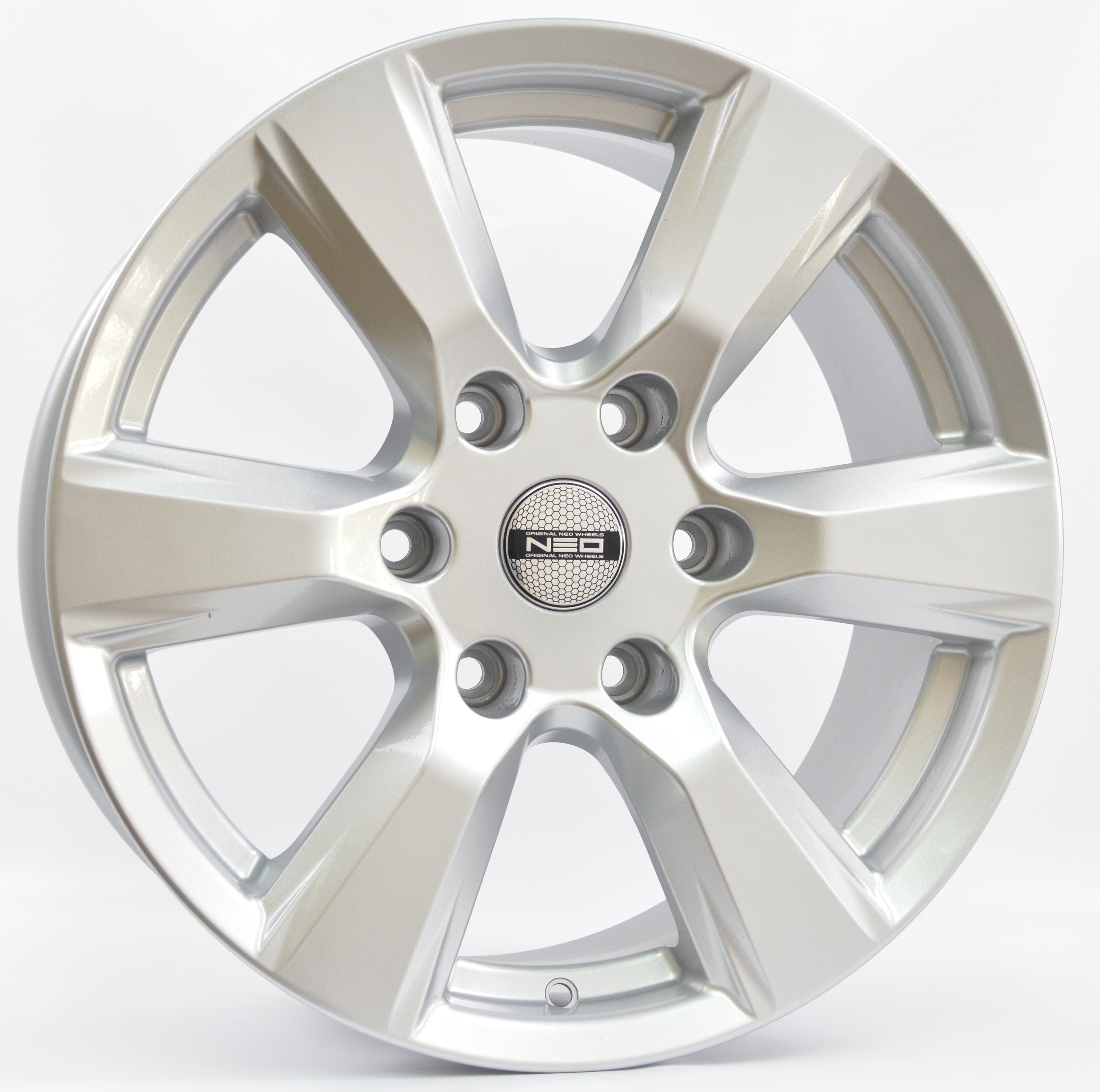 17    NEO     705  7.5*17 6*139.7 ET25 D106.1  S